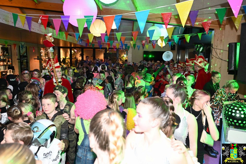 ../Images/Jeugddisco Middeleeuws Carnaval 064.jpg